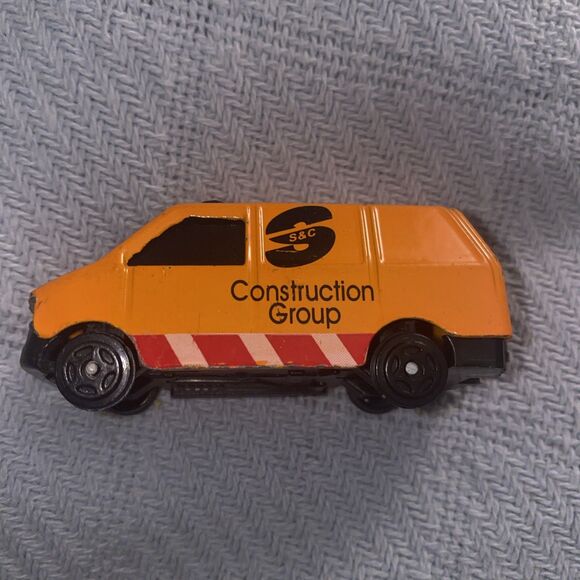 Unbranded Other - Vintage Suntoy 2.5” Long Plastic Orange A Construction Group Truck Car (JL)